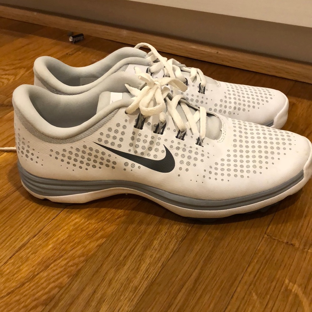 Women’a Nike Golf Shoes